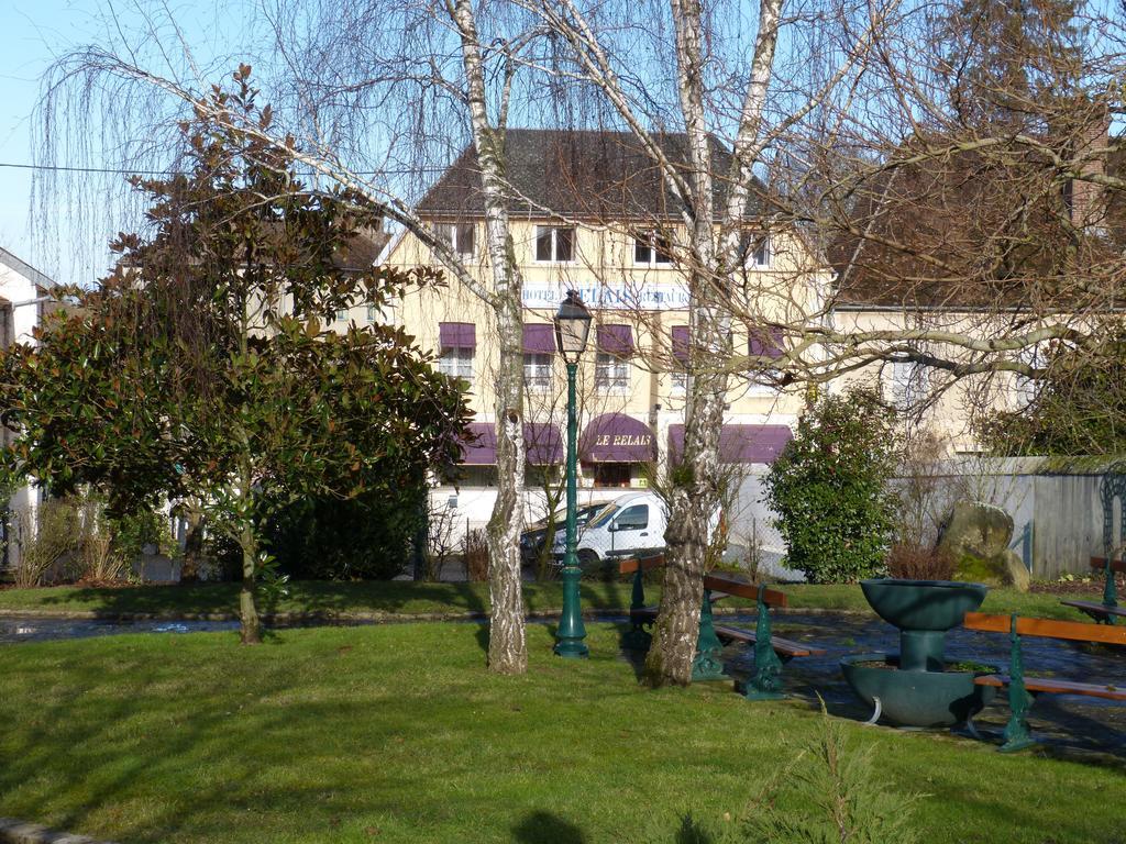 Hotel Restaurant "Le Relais" Courtenay  Szoba fotó