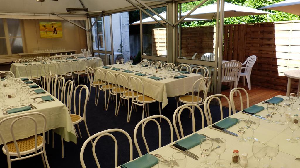 Hotel Restaurant "Le Relais" Courtenay  Kültér fotó