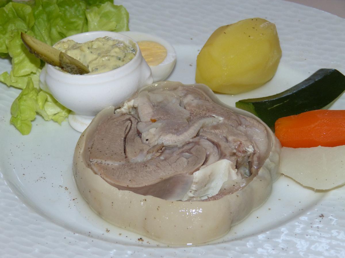 Hotel Restaurant "Le Relais" Courtenay  Kültér fotó